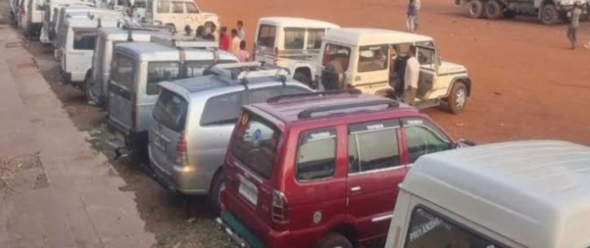 अधिग्रहित वाहन। फाईल फोटो अधिग्रहित वाहन। फाईल फोटो