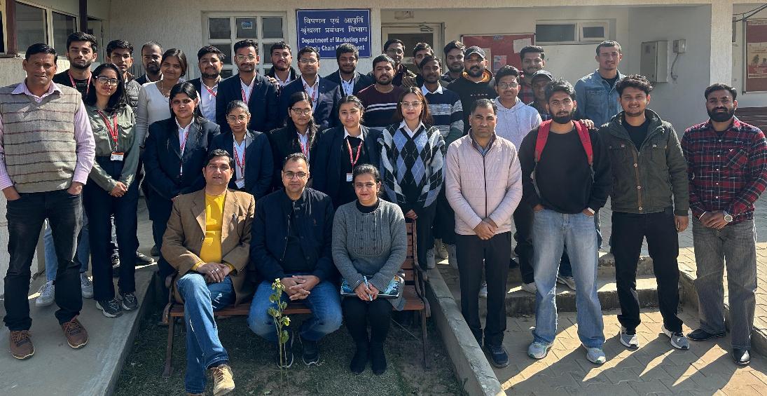 टीओईएफएल और जीआरई परीक्षाओं पर वेबिनार का आयोजन किया टीओईएफएल और जीआरई परीक्षाओं पर वेबिनार का आयोजन किया