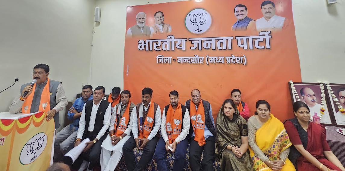 आजीवन सहयोग निधि को लेकर जिला भाजपा की आवश्यक बैठक संपन्न आजीवन सहयोग निधि को लेकर जिला भाजपा की आवश्यक बैठक संपन्न