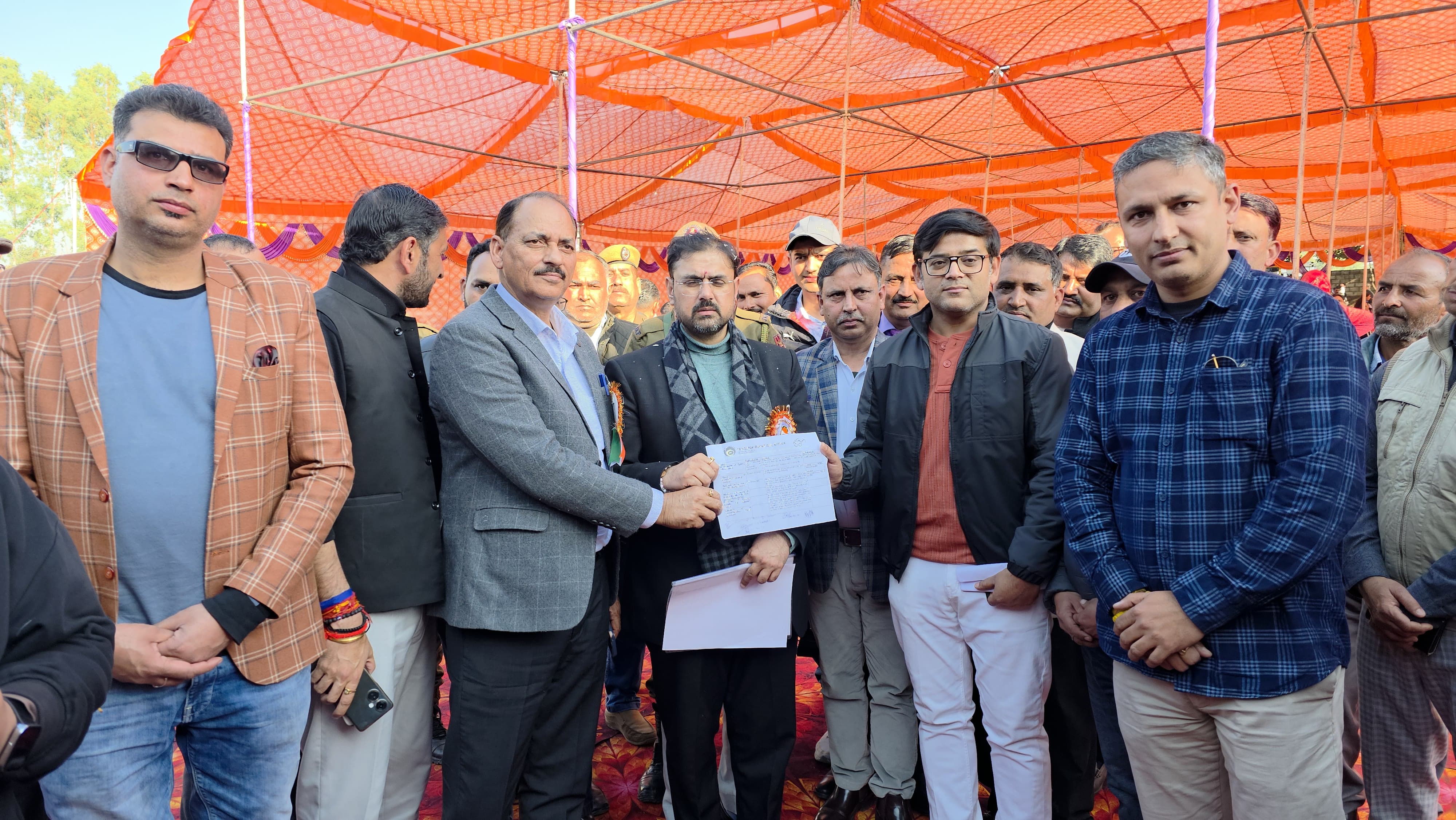 Cycle for Change Club submitted memorandum related to cycling to the Minister of Youth Services and Sports Cycle for Change Club submitted memorandum related to cycling to the Minister of Youth Services and Sports