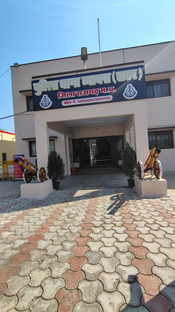 लाखों की ठगी करने वाला आरोपित गिरफ्तार लाखों की ठगी करने वाला आरोपित गिरफ्तार