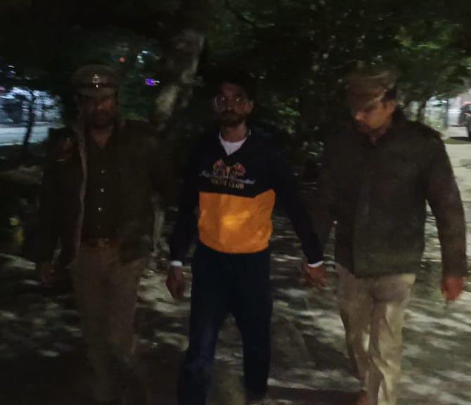 आरोपी आरोपी