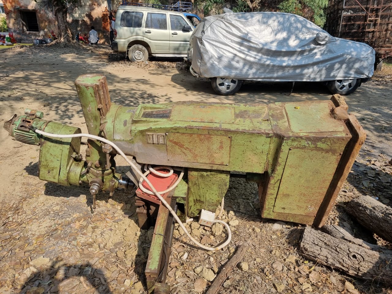 वेल्डिंग दुकान की आड़ में चल रही थी अवैध असलहा बनाने की फैक्ट्री पुलिस ने किया भडाफोड़,एक गिरफ्तार वेल्डिंग दुकान की आड़ में चल रही थी अवैध असलहा बनाने की फैक्ट्री पुलिस ने किया भडाफोड़,एक गिरफ्तार