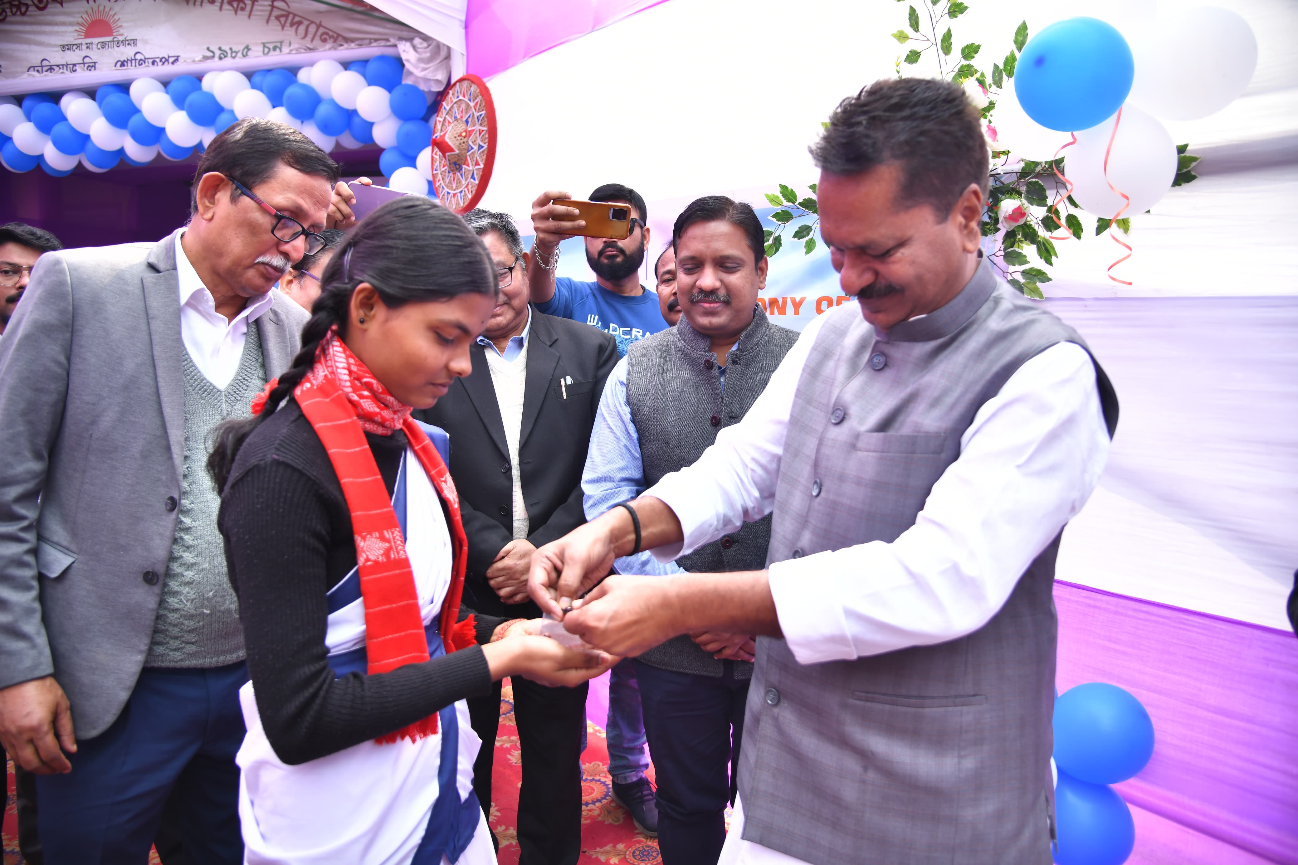 फलेरिया उन्मूलन और राष्ट्रीय कृमिनाशन दिवस कार्यक्रम में राज्य के स्वास्थ्य मंत्री अशोक सिंघल की तस्वीर। फलेरिया उन्मूलन और राष्ट्रीय कृमिनाशन दिवस कार्यक्रम में राज्य के स्वास्थ्य मंत्री अशोक सिंघल की तस्वीर।