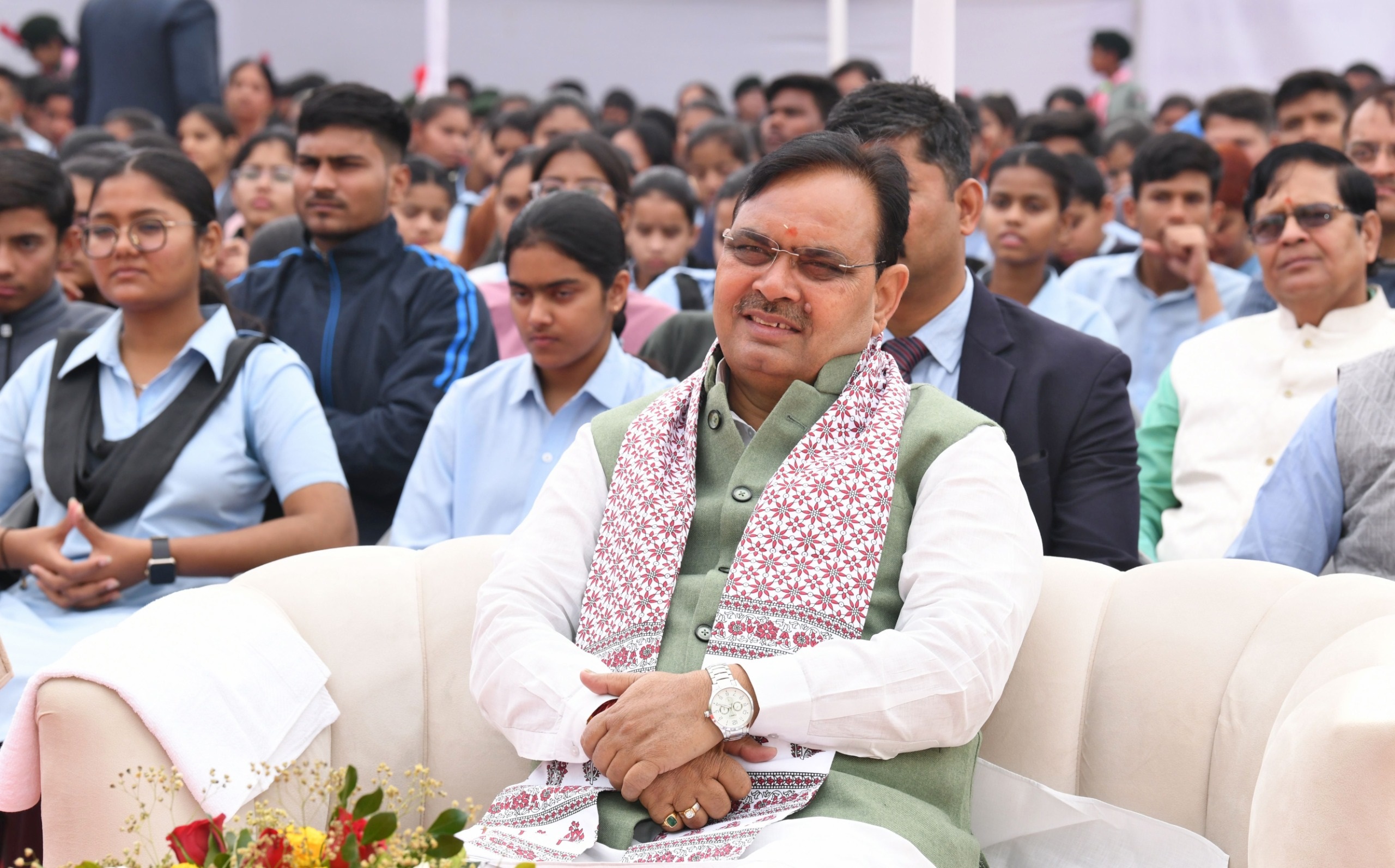 मानसरोवर स्थित महात्मा गांधी राजकीय अंग्रेजी माध्यम स्कूल में माैजूद सीएम। मानसरोवर स्थित महात्मा गांधी राजकीय अंग्रेजी माध्यम स्कूल में माैजूद सीएम।