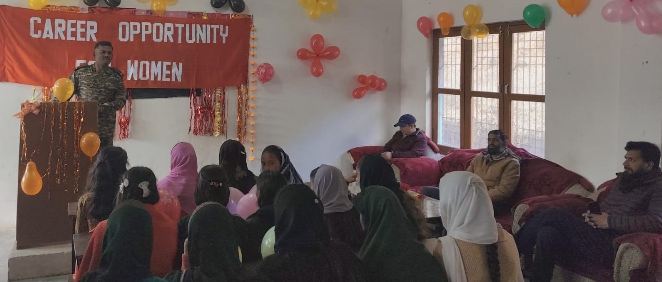 लड़कियों के लिए करियर जागरूकता सत्र आयोजित किया लड़कियों के लिए करियर जागरूकता सत्र आयोजित किया