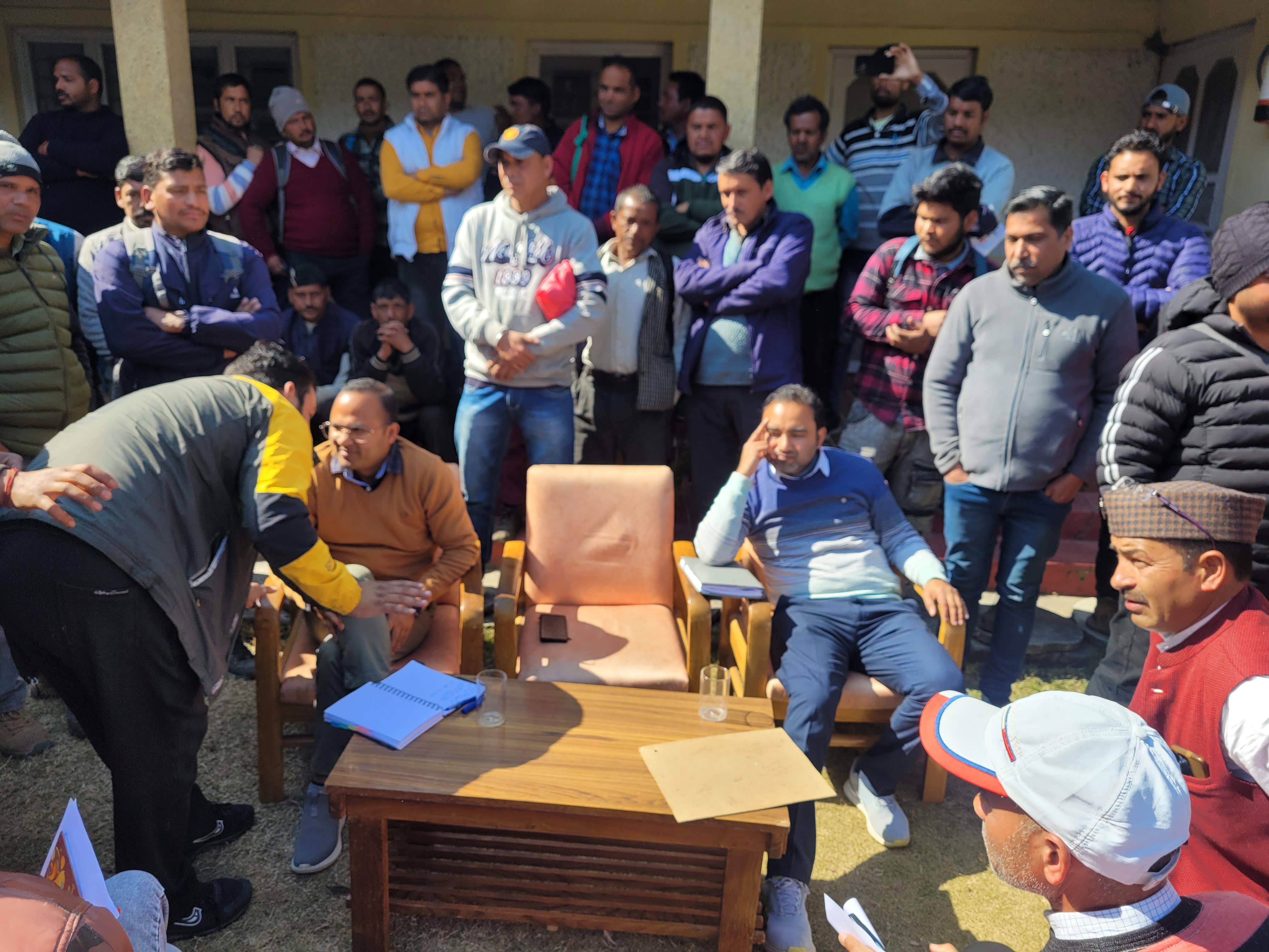 बैठक मैं प्रतिभाग करते व्यवसाय बैठक मैं प्रतिभाग करते व्यवसाय