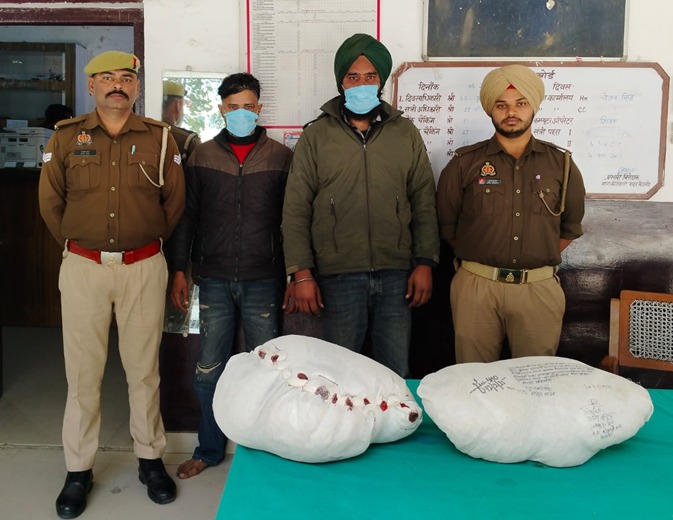 डोडा पोस्त तस्कर पुलिस गिरफ्त में डोडा पोस्त तस्कर पुलिस गिरफ्त में