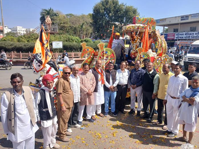 संत शिरोमणि रविदास जयंती हर्षोल्लास से मनाई, चल समारोह निकला, जगह-जगह हुआ स्वागत संत शिरोमणि रविदास जयंती हर्षोल्लास से मनाई, चल समारोह निकला, जगह-जगह हुआ स्वागत