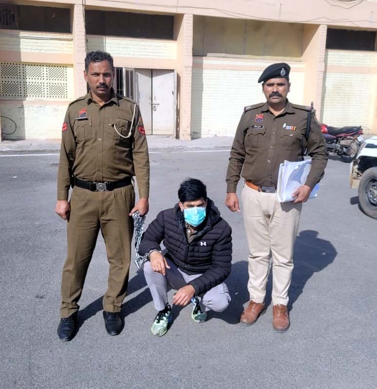 दुष्कर्म का आरोपित दुष्कर्म का आरोपित