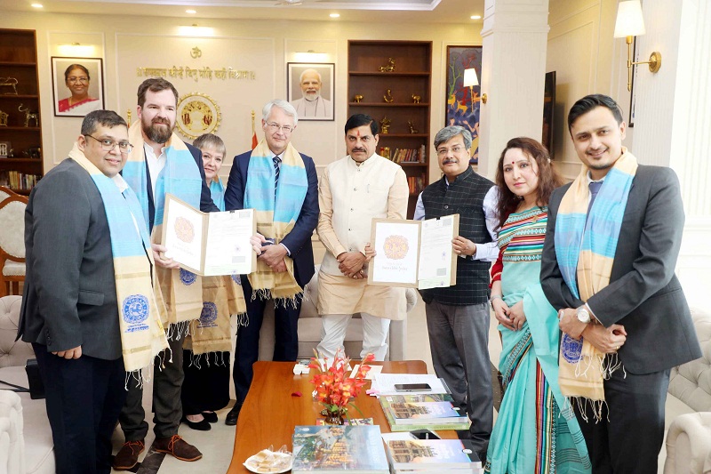 एमपी टूरिज्म बोर्ड और वी रियल संस्था के बीच हुआ एमओयू एमपी टूरिज्म बोर्ड और वी रियल संस्था के बीच हुआ एमओयू