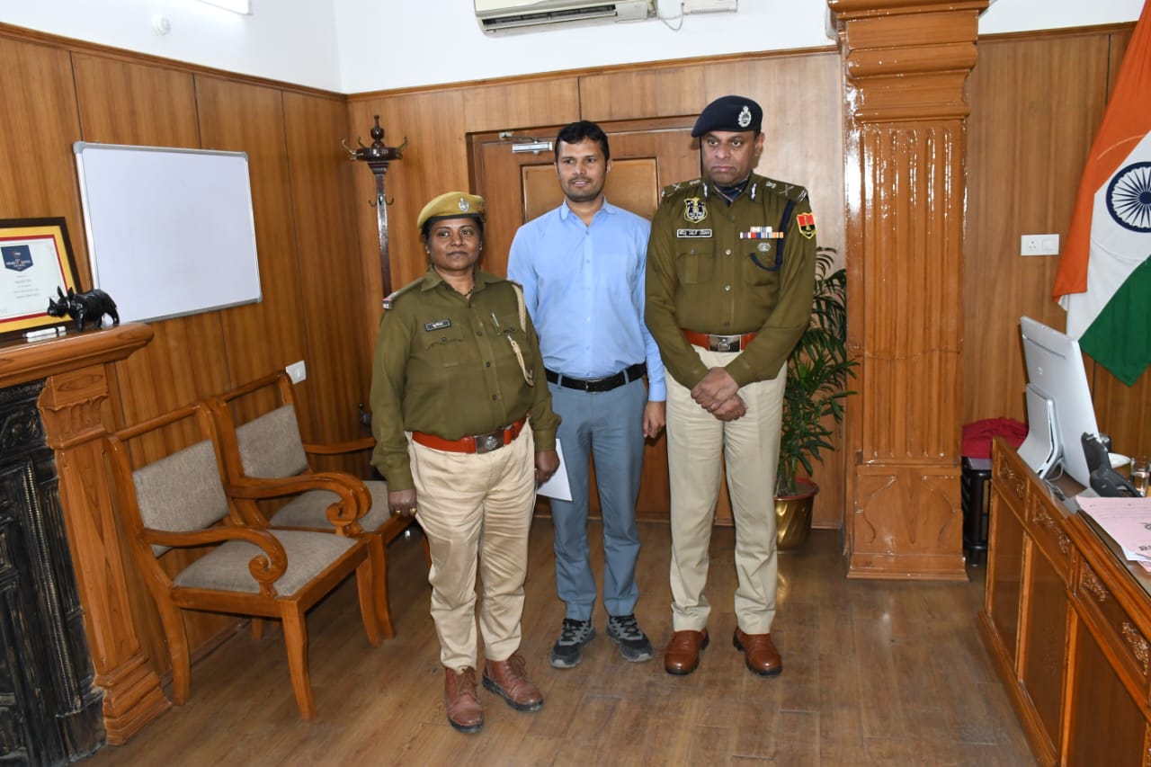 कांस्टेबल ऑफ द मंथ अवार्ड से छह पुलिसकर्मी सम्मानित