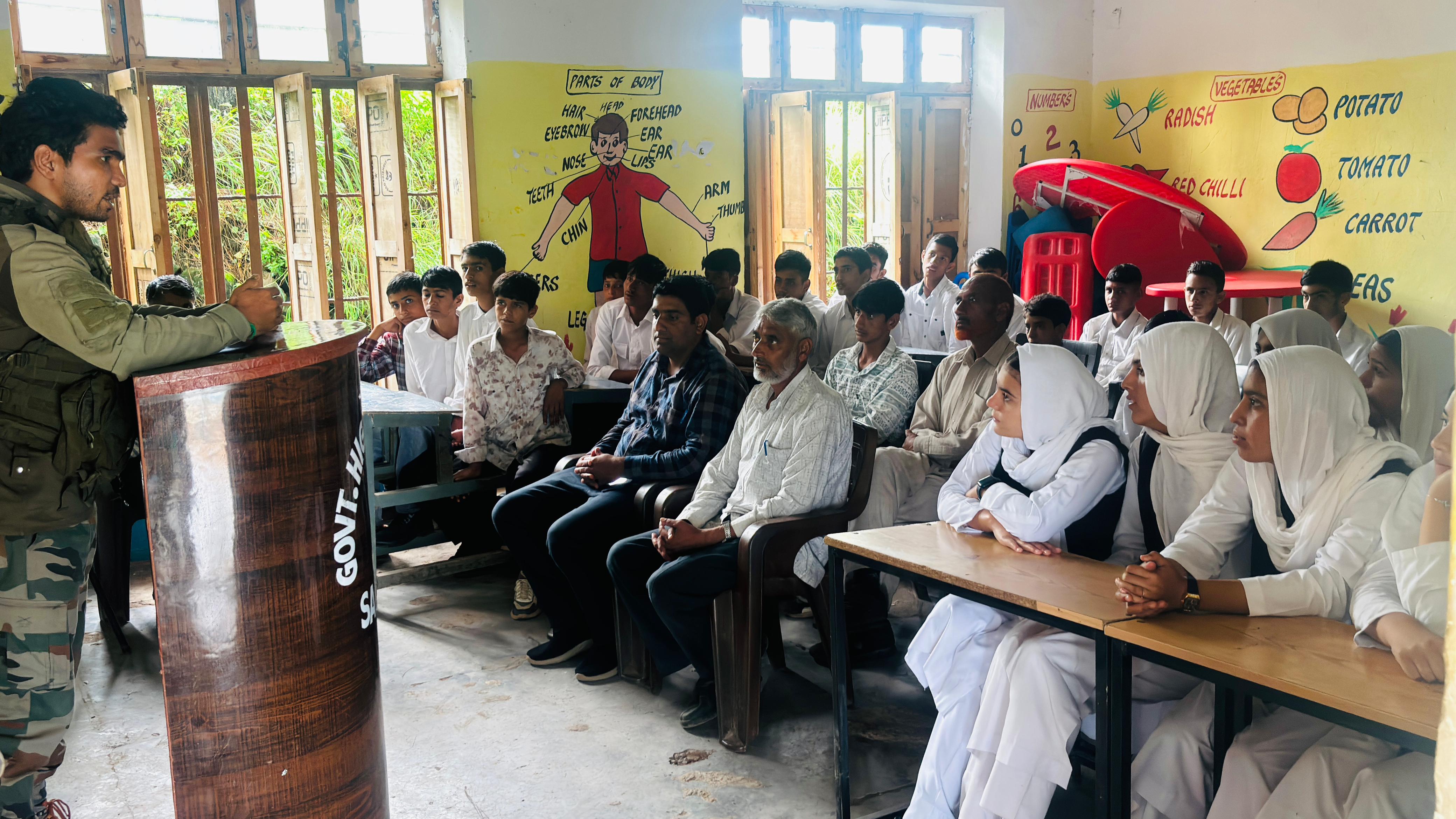 महिला सशक्तिकरण पर व्याख्यान आयोजित किया महिला सशक्तिकरण पर व्याख्यान आयोजित किया