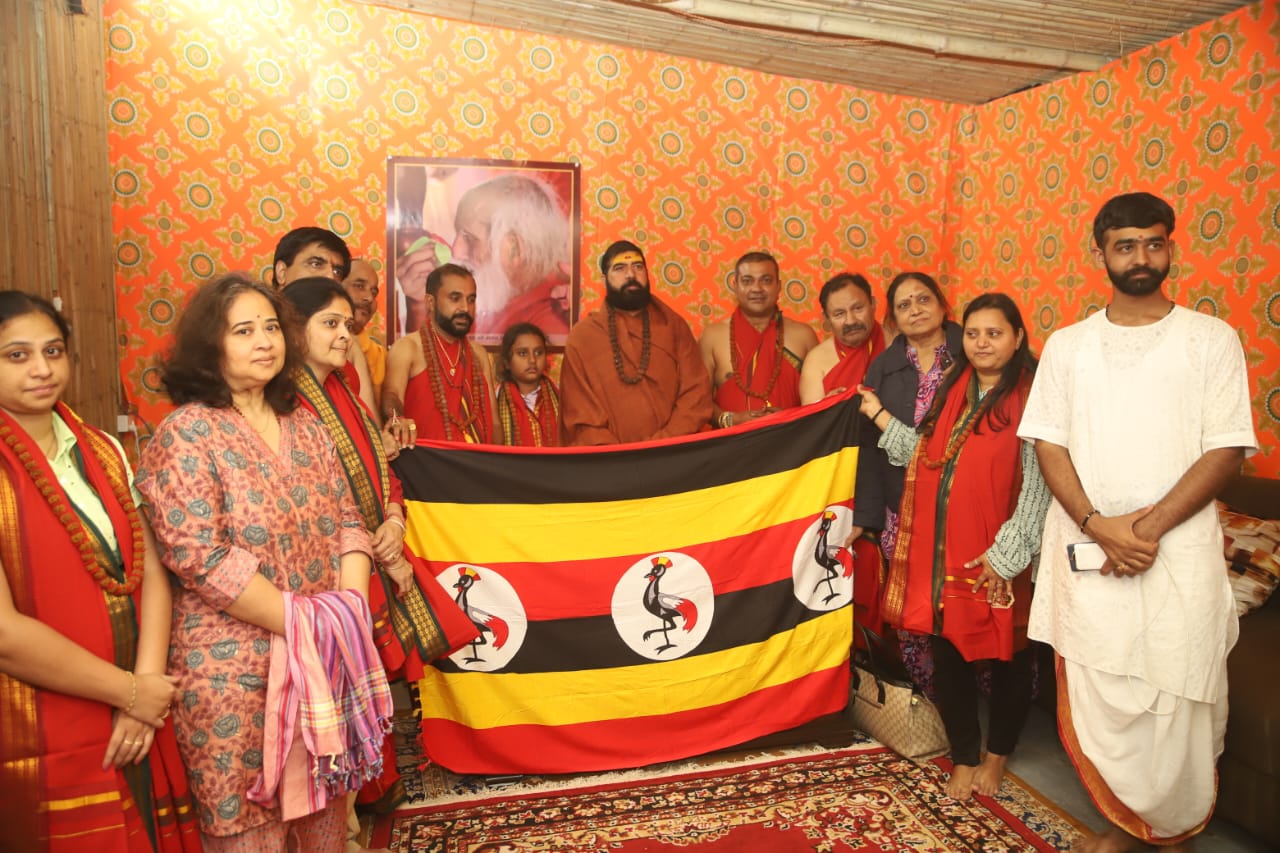 अब सिर्फ नागा साधु ही नहीं, महाकुम्भ की व्यवस्थाओं का अध्ययन भी कर रहे विदेशी पर्यटक अब सिर्फ नागा साधु ही नहीं, महाकुम्भ की व्यवस्थाओं का अध्ययन भी कर रहे विदेशी पर्यटक