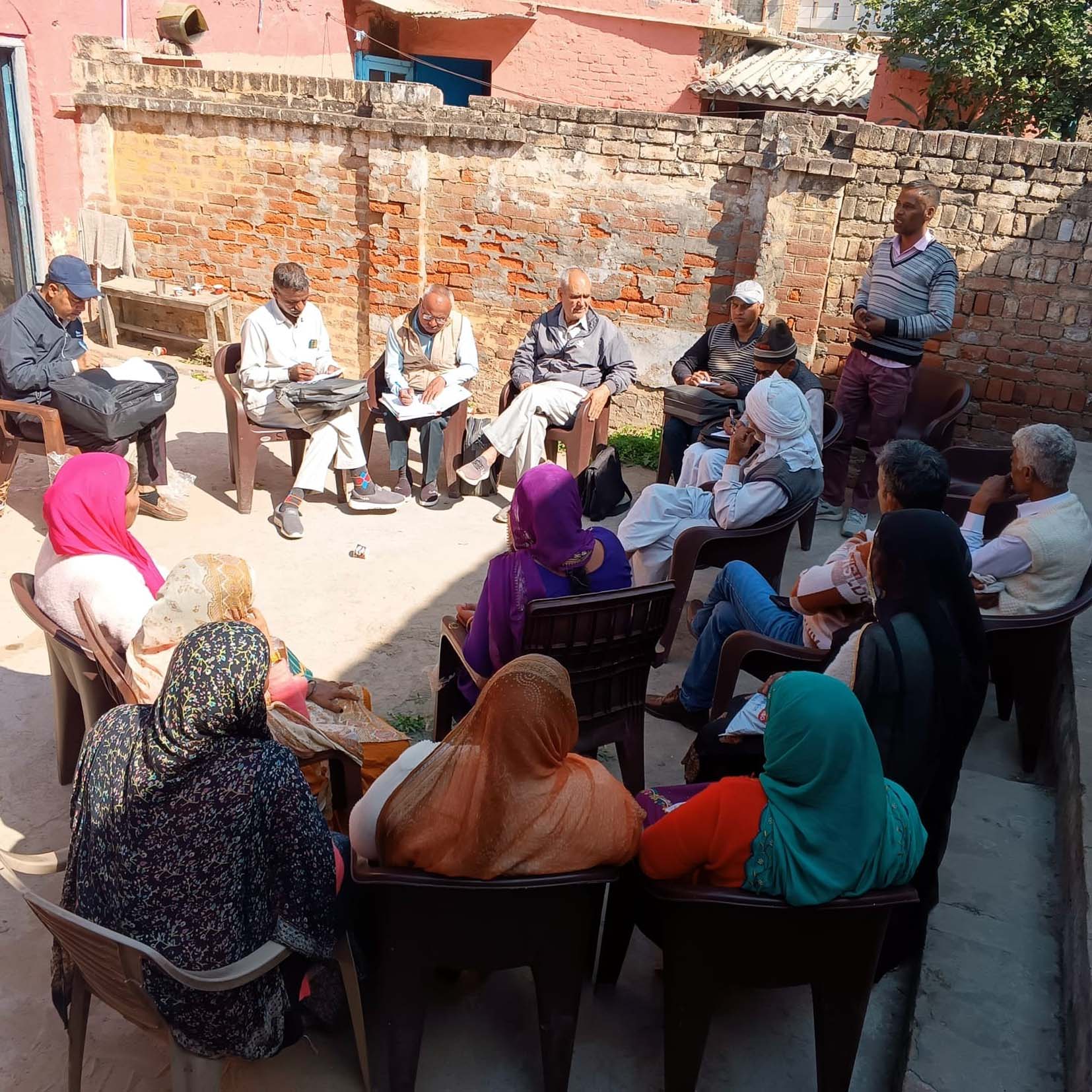 चतुर्थ श्रेणी सरकारी कर्मचारी यूनियन की बैठक में उपस्थित पदाधिकारी। चतुर्थ श्रेणी सरकारी कर्मचारी यूनियन की बैठक में उपस्थित पदाधिकारी।