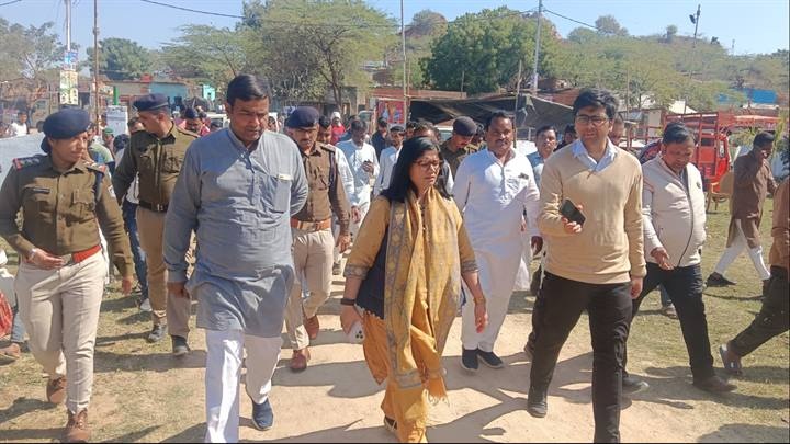 डबरा कृषि उपज मंडी का औचक निरीक्षण डबरा कृषि उपज मंडी का औचक निरीक्षण