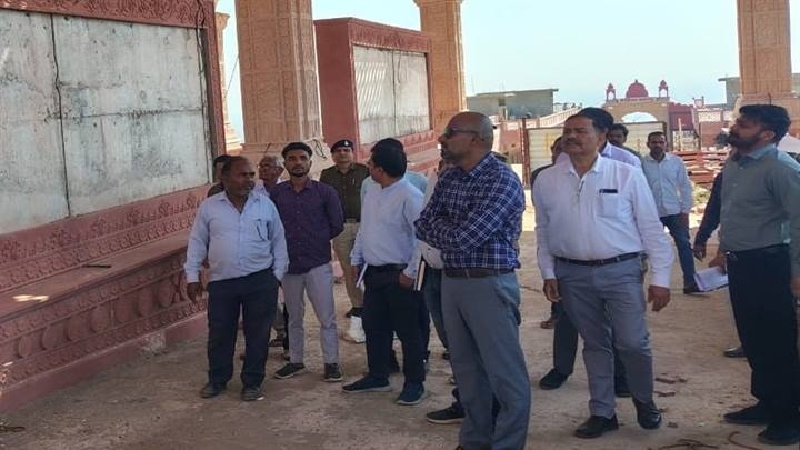 सीहोरः कलेक्टर ने विभिन्न निर्माण कार्यों, कार्यालय तथा अस्पताल का किया निरीक्षण सीहोरः कलेक्टर ने विभिन्न निर्माण कार्यों, कार्यालय तथा अस्पताल का किया निरीक्षण