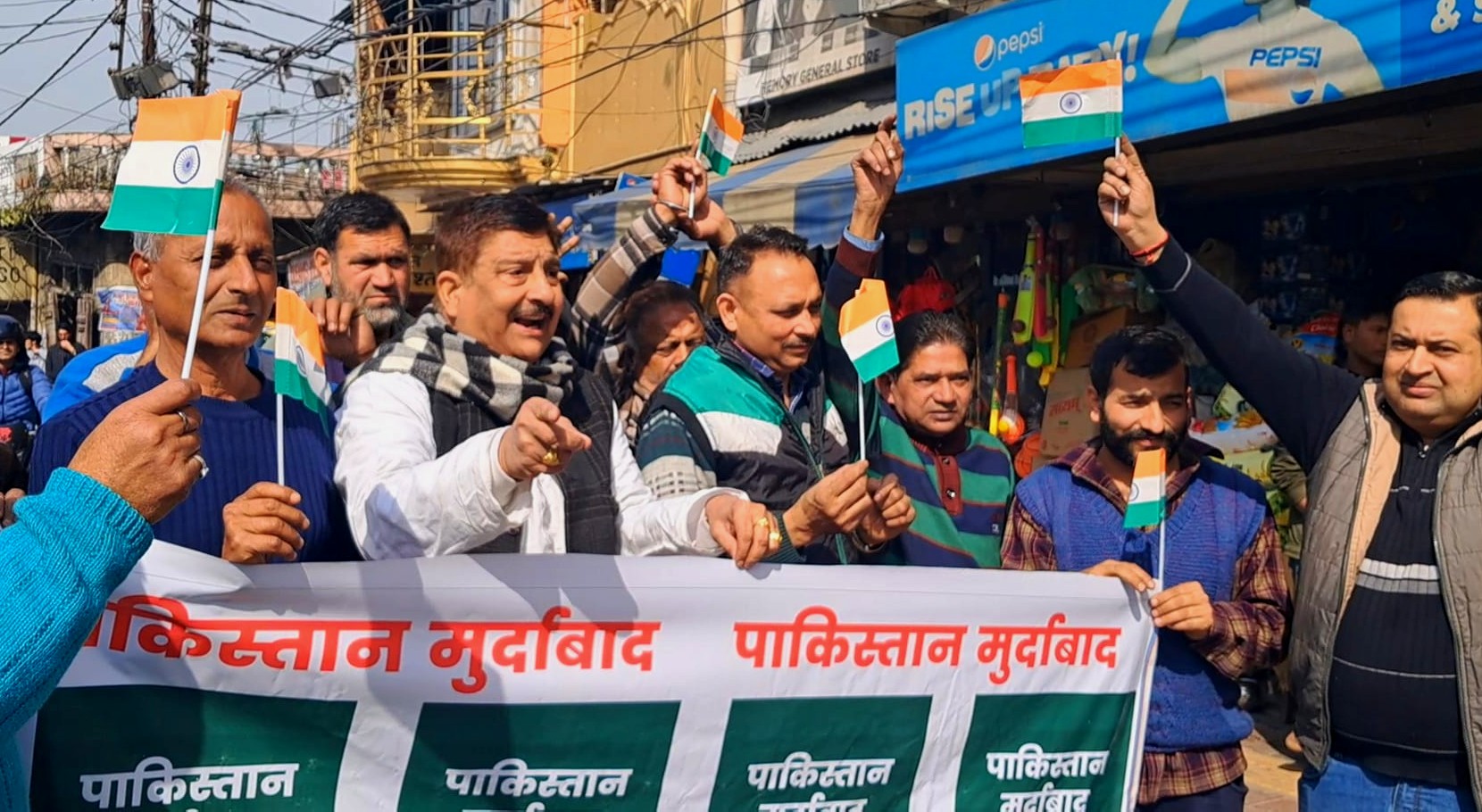 पुलवामा शहीदी दिवस पर पाकिस्तान विरोधी प्रदर्शन रैली का आयोजन, पीओके को आजाद कराने के लिए युद्ध की मांग पुलवामा शहीदी दिवस पर पाकिस्तान विरोधी प्रदर्शन रैली का आयोजन, पीओके को आजाद कराने के लिए युद्ध की मांग