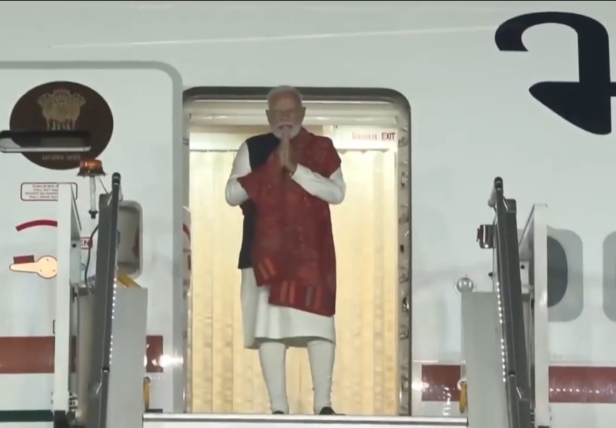 फ्रांस और अमेरिका की यात्रा से लौटे पीएम मोदी फ्रांस और अमेरिका की यात्रा से लौटे पीएम मोदी