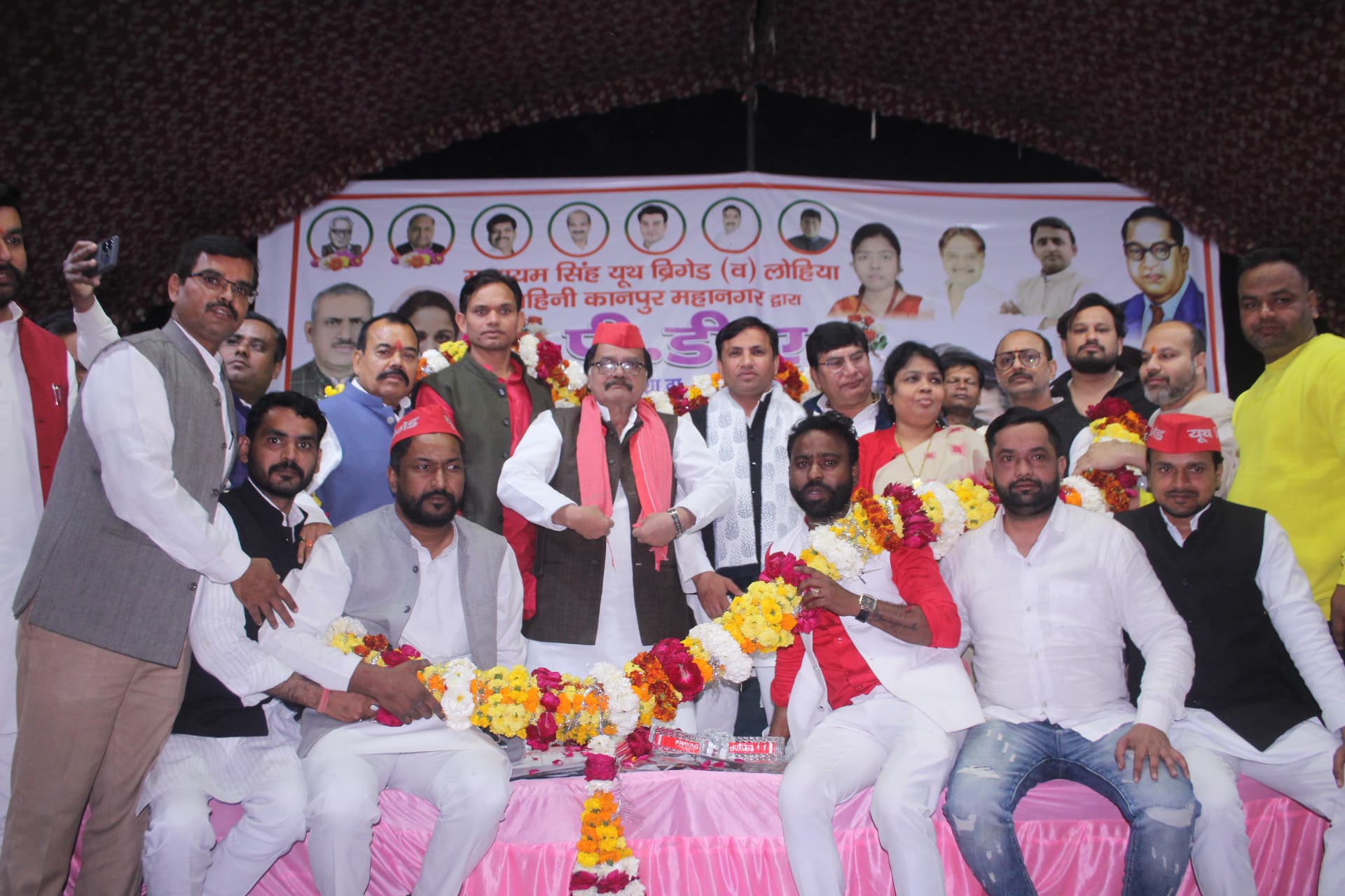 कार्यक्रम कब दौरान लिया गया ग्रुप फोटो कार्यक्रम कब दौरान लिया गया ग्रुप फोटो