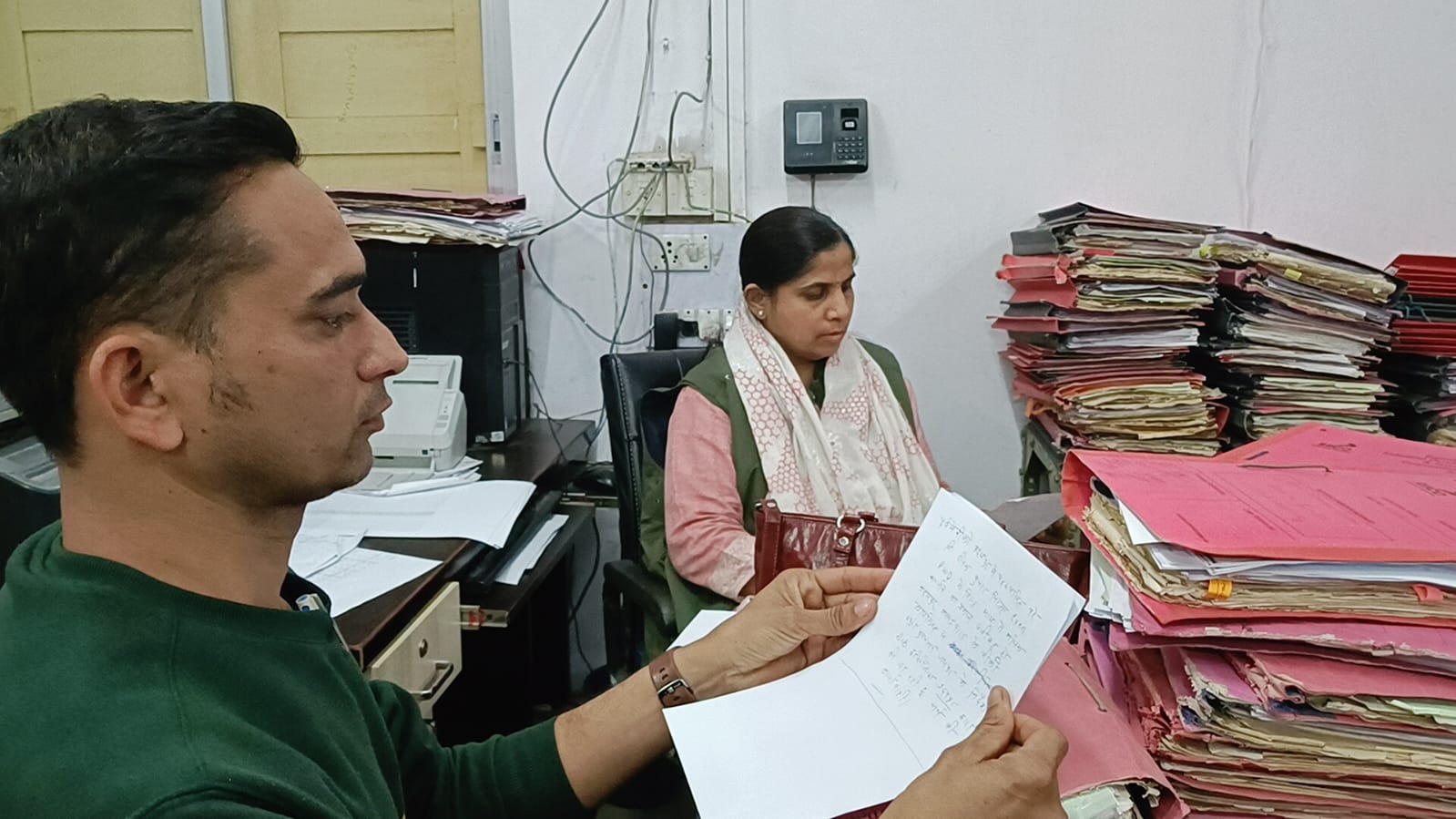 पीडब्ल्यूडी के एग्जीक्यूटिव इंजीनियर पर एसीबी की कार्रवाई पीडब्ल्यूडी के एग्जीक्यूटिव इंजीनियर पर एसीबी की कार्रवाई