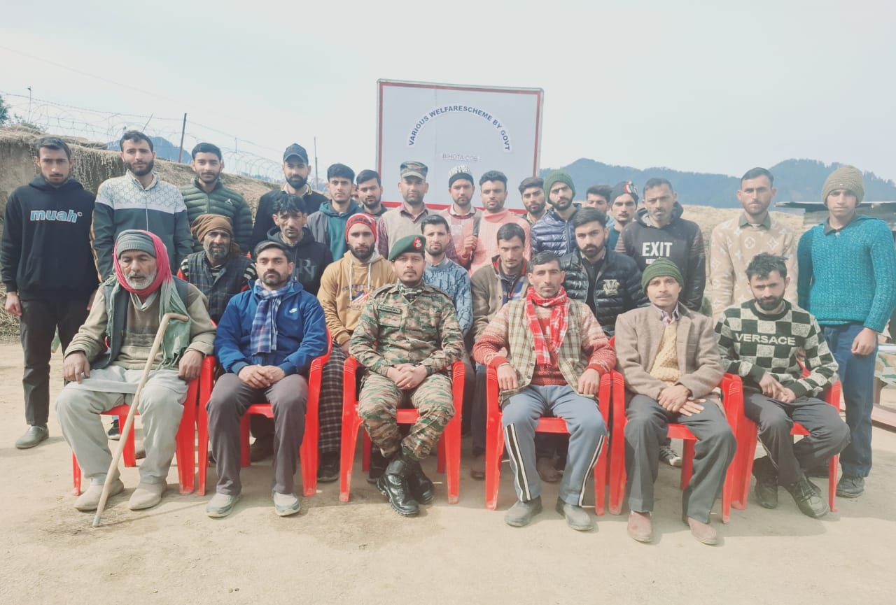 सरकारी कल्याणकारी योजनाओं पर जागरूकता सत्र आयोजित किया सरकारी कल्याणकारी योजनाओं पर जागरूकता सत्र आयोजित किया