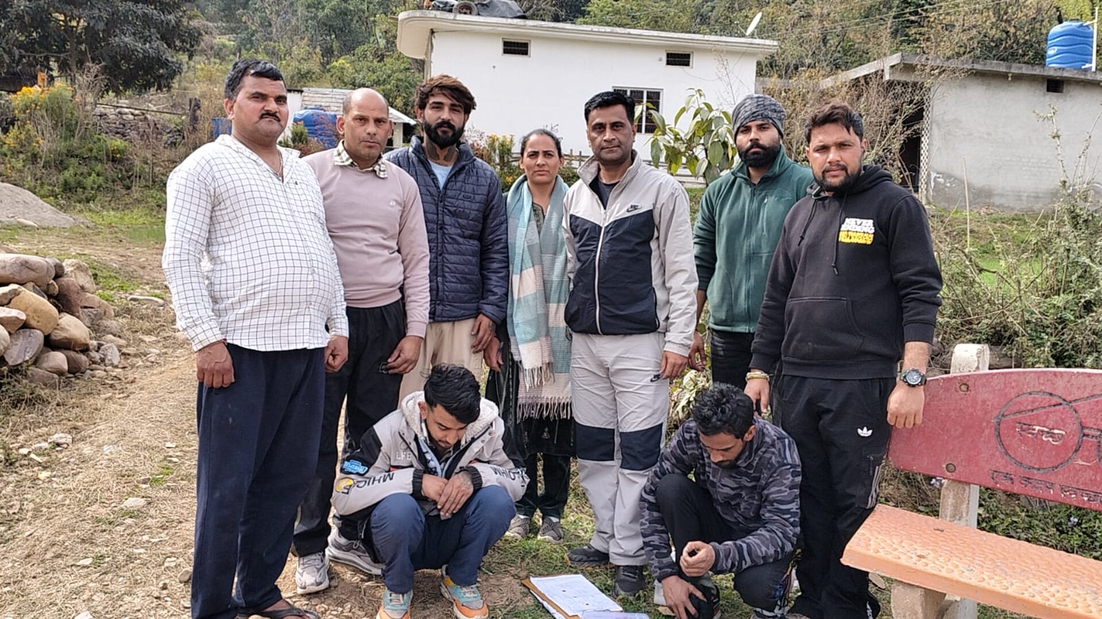 चिट्टे के साथ पकड़े गए आरोपित। चिट्टे के साथ पकड़े गए आरोपित।