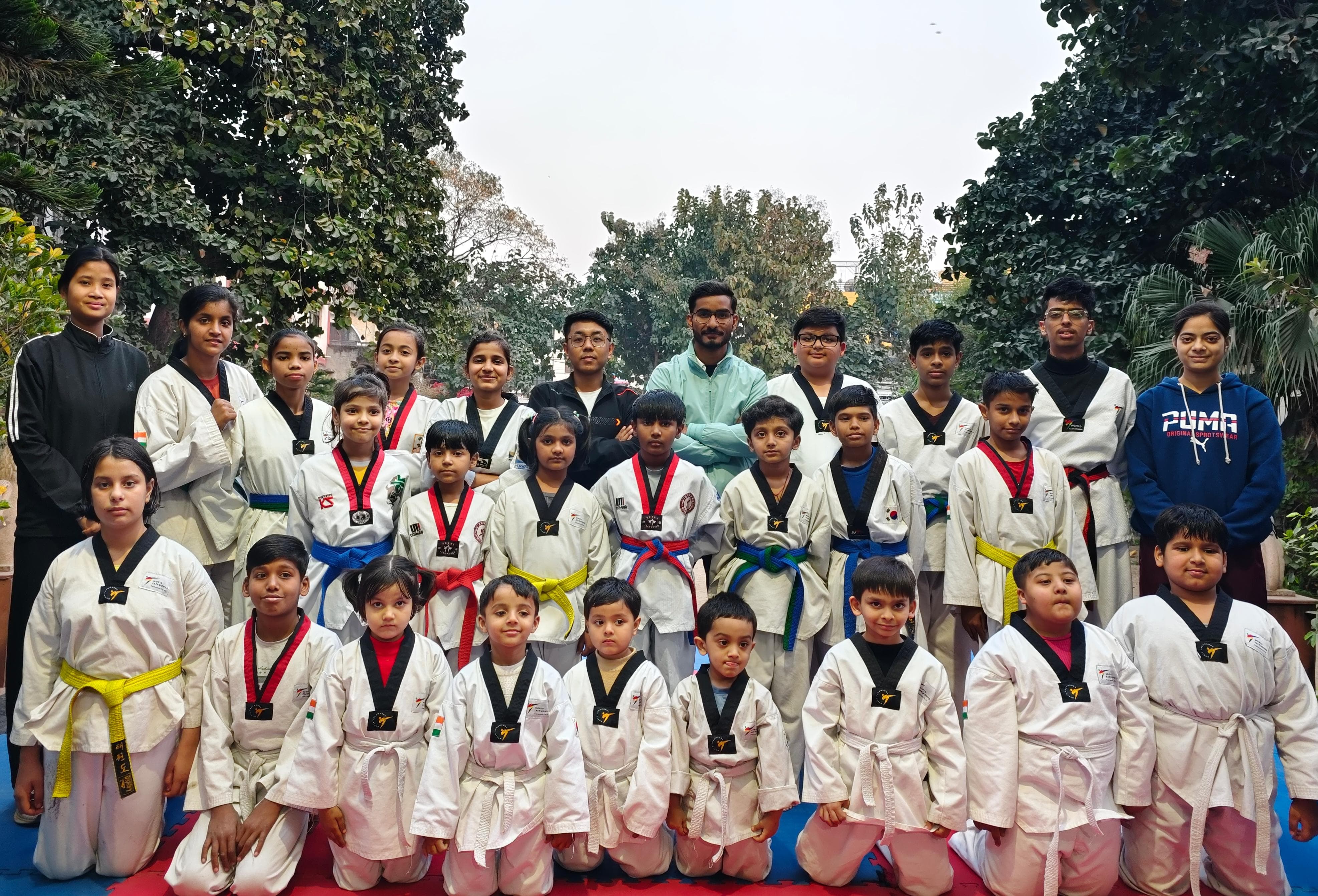 22 खिलाड़ियों ने जिला स्तरीय कलर बेल्ट प्रमोशन परीक्षा उत्तीर्ण की 22 खिलाड़ियों ने जिला स्तरीय कलर बेल्ट प्रमोशन परीक्षा उत्तीर्ण की