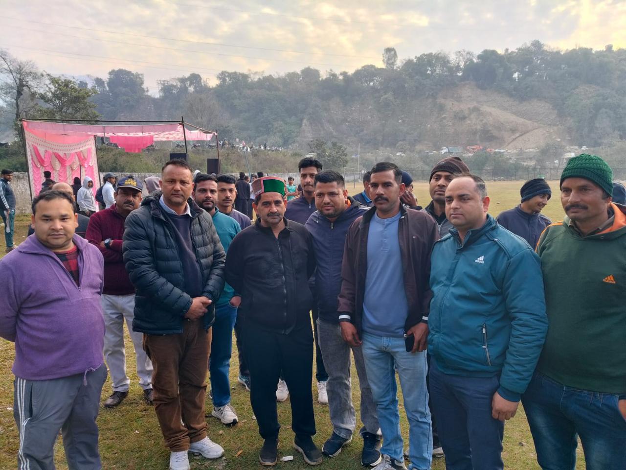 चंबी मैदान में उपमुख्य सचेतक केवल पठानिया और अन्य। चंबी मैदान में उपमुख्य सचेतक केवल पठानिया और अन्य।