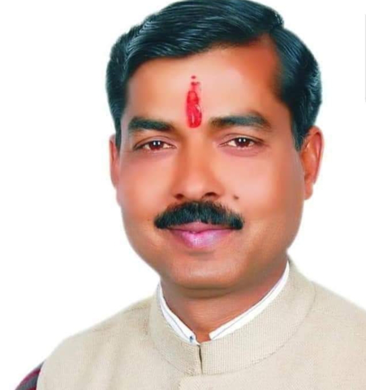 विधायक आदेश चौहान विधायक आदेश चौहान
