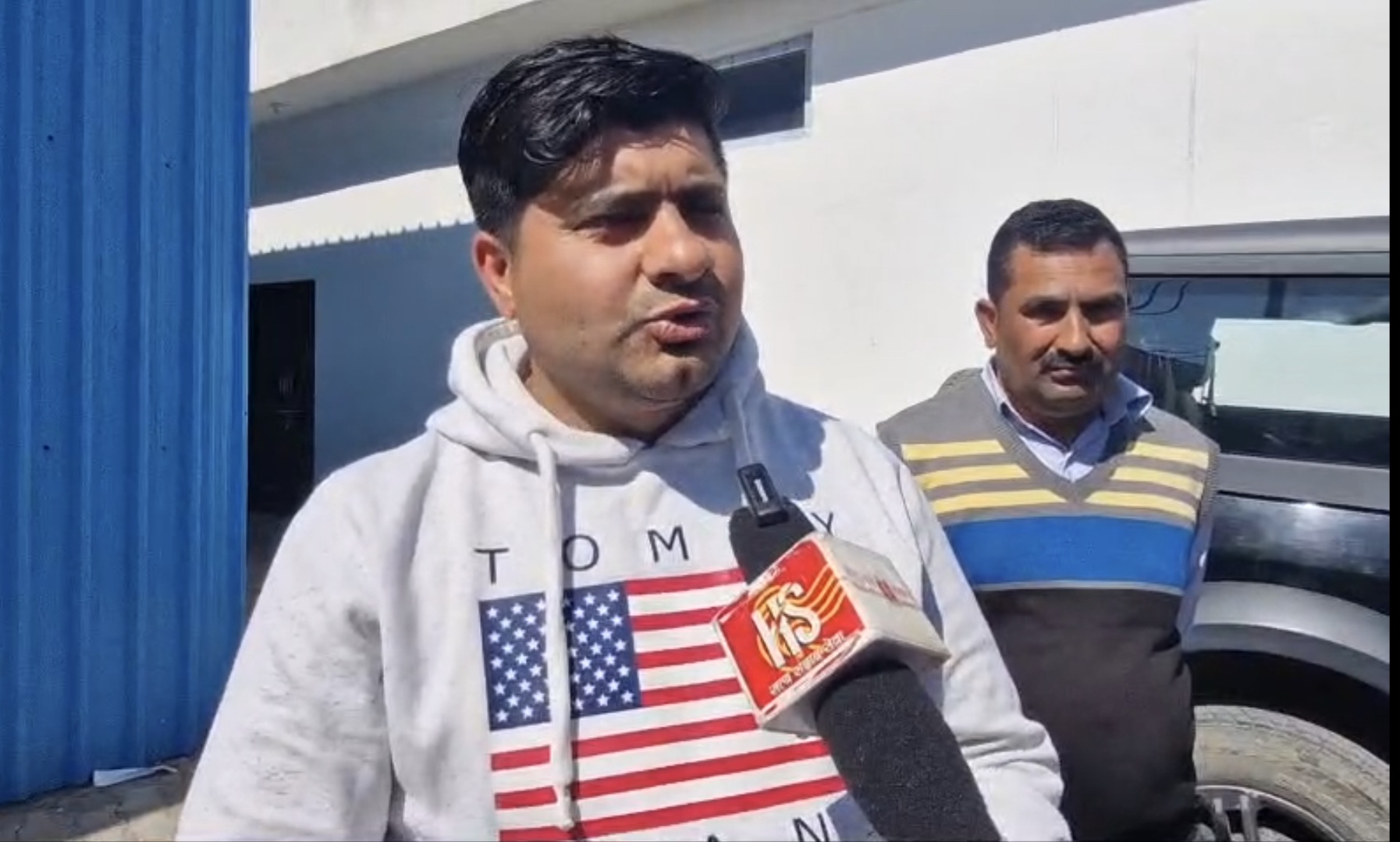 The family members who came to collect the dead body expressed fear of murder and accused the police of not cooperating. The family members who came to collect the dead body expressed fear of murder and accused the police of not cooperating.