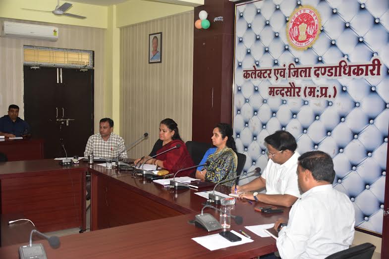 परीक्षा के संबंध में सोशल मीडिया पर भ्रामक जानकारी फैलाने पर होगी सख्त कार्यवाही : कलेक्टर श्रीमती गर्ग परीक्षा के संबंध में सोशल मीडिया पर भ्रामक जानकारी फैलाने पर होगी सख्त कार्यवाही : कलेक्टर श्रीमती गर्ग