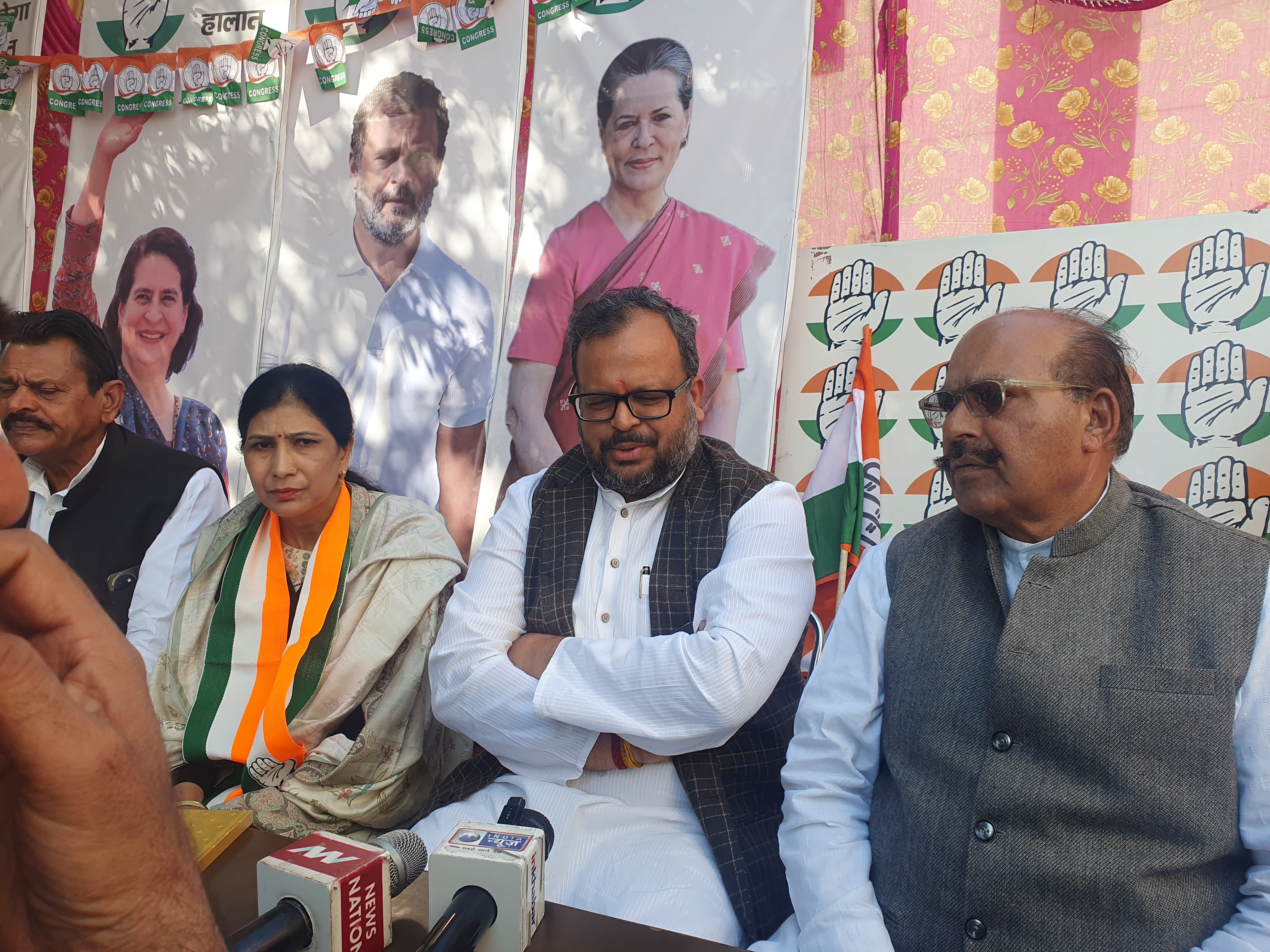 इंटक कार्यालय में पहुंचे सांसद वरुण मुलाना इंटक कार्यालय में पहुंचे सांसद वरुण मुलाना