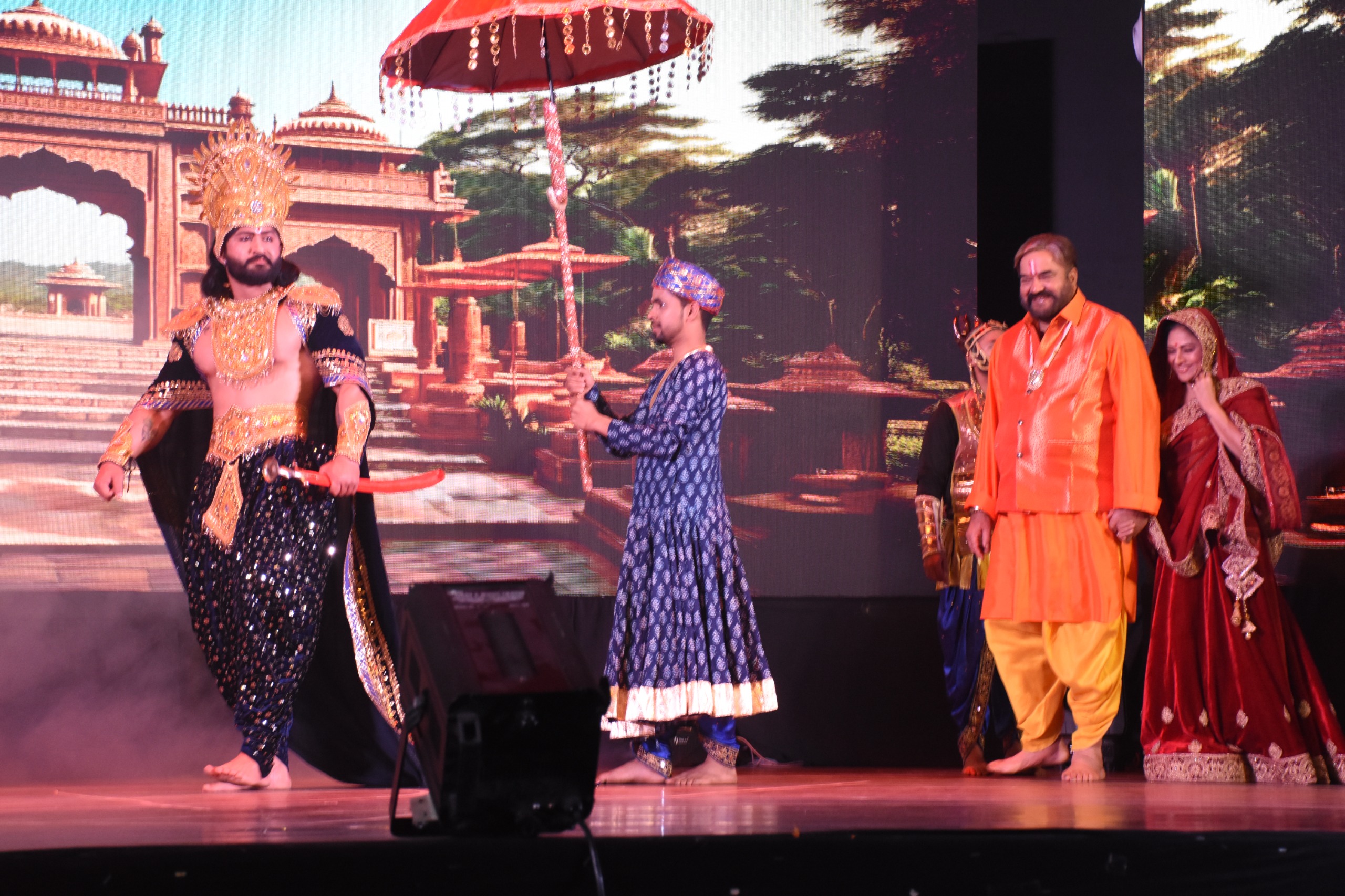 नाट्य मंचन श्रीकृष्ण प्रेम रस में जीवन्त हुई श्रीकृष्ण प्रभु की अनुपम लीलाएं नाट्य मंचन श्रीकृष्ण प्रेम रस में जीवन्त हुई श्रीकृष्ण प्रभु की अनुपम लीलाएं