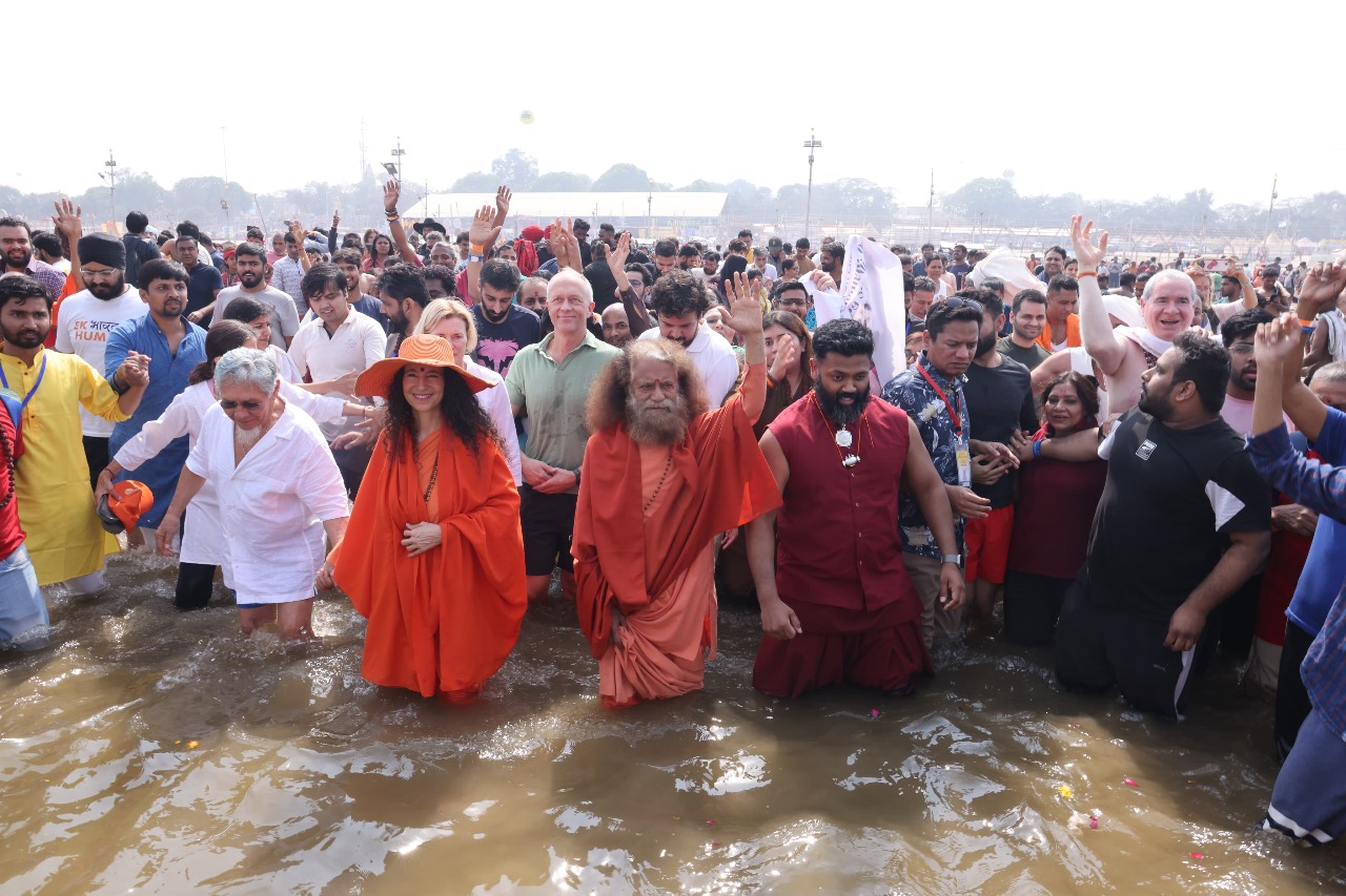 संगम स्नान संगम स्नान