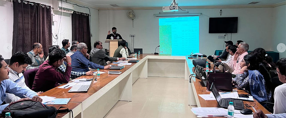 डिजिटल साधनों के माध्यम से वानिकी कार्यों की निगरानी हाेगी अधिक वैज्ञानिक एवं प्रभावी डिजिटल साधनों के माध्यम से वानिकी कार्यों की निगरानी हाेगी अधिक वैज्ञानिक एवं प्रभावी