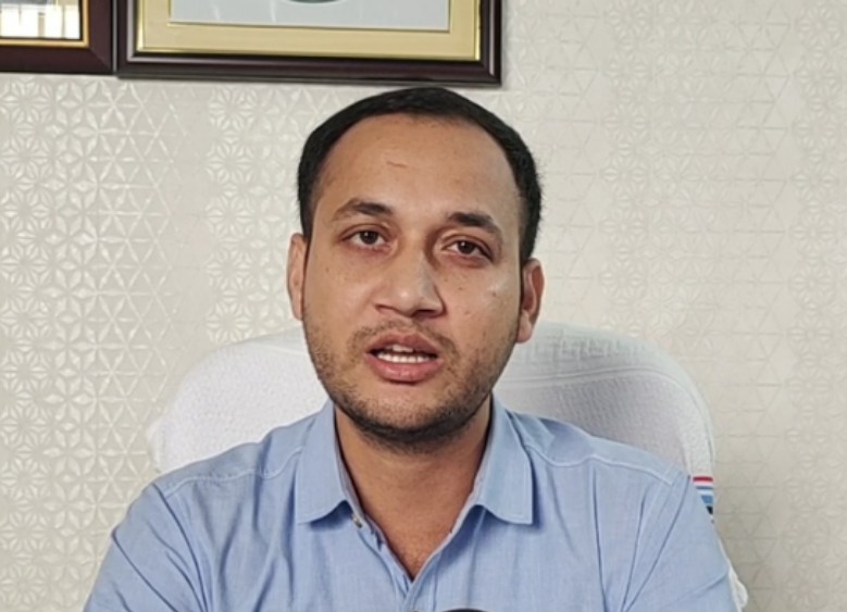 नगर परिषद के कार्यपालक पदाधिकारी मनीष कुमार नगर परिषद के कार्यपालक पदाधिकारी मनीष कुमार