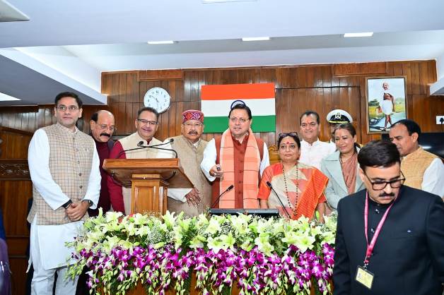 विधानसभा सत्र से पहले ई-विधानसभा एप्लीकेशन का शुभारंभ करते मुख्यमंत्री। विधानसभा सत्र से पहले ई-विधानसभा एप्लीकेशन का शुभारंभ करते मुख्यमंत्री।