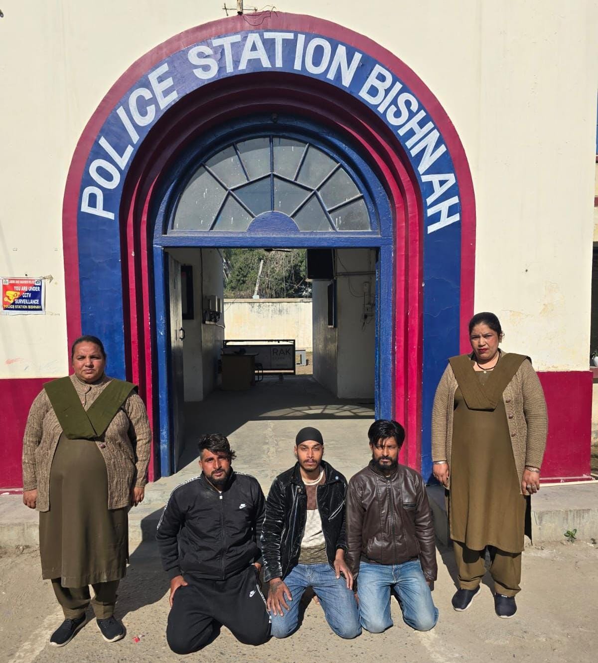 पुलिस दारा िगरफतार आराेपी पुलिस दारा िगरफतार आराेपी