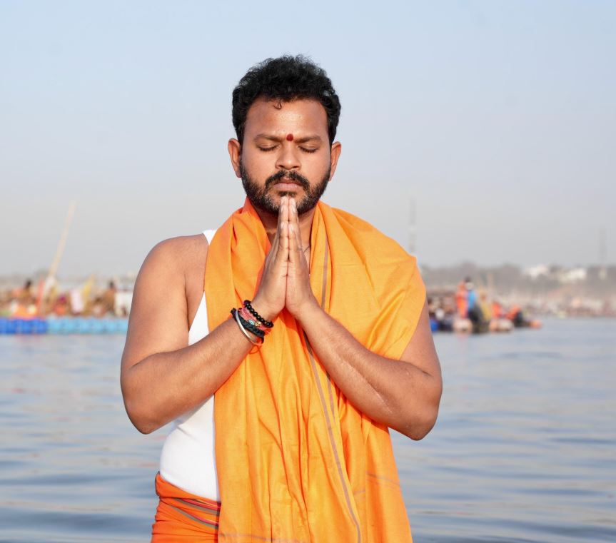 त्रिवेणी में केन्द्रीय मंत्री त्रिवेणी में केन्द्रीय मंत्री