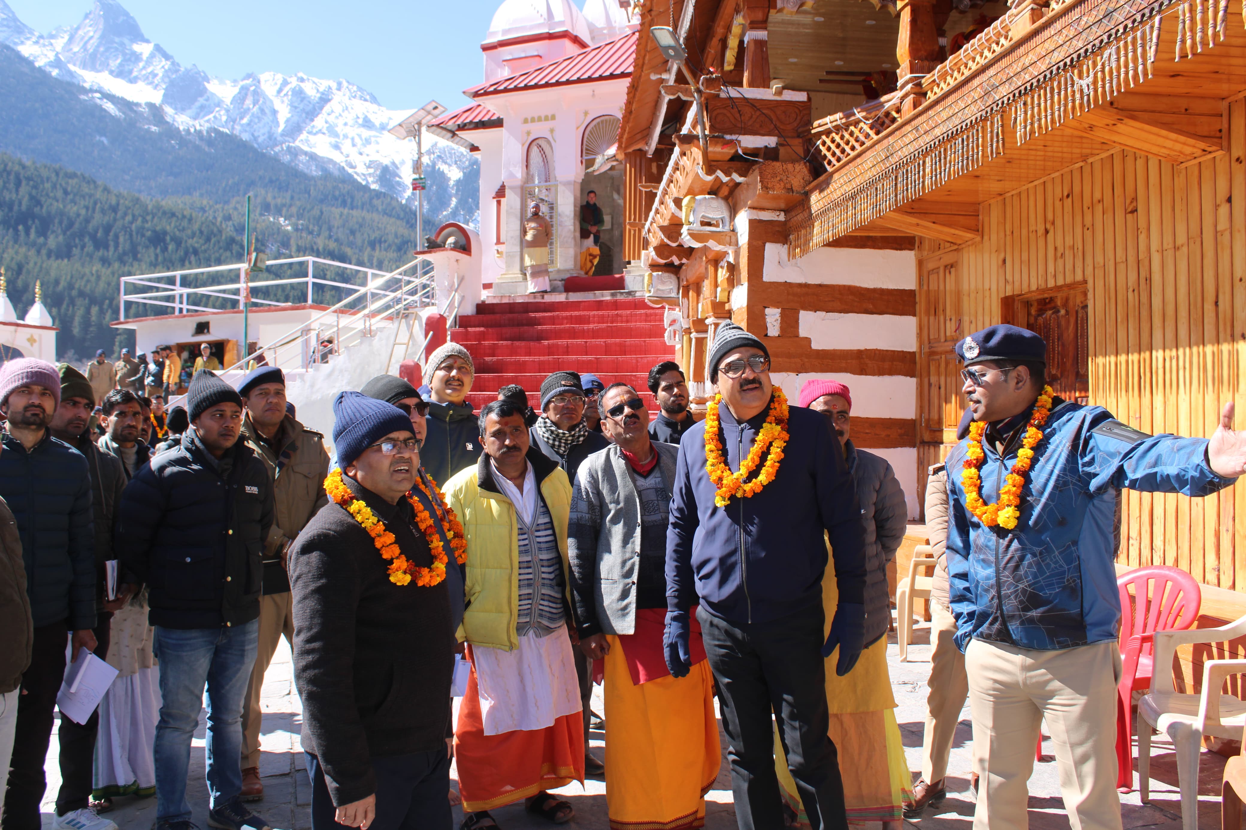 मंडलायुक्त विनय शंकर पांडेय सहित अन्य उच्चाधिकारियों ने तैयारियों का स्थलीय निरीक्षण किया।। मंडलायुक्त विनय शंकर पांडेय सहित अन्य उच्चाधिकारियों ने तैयारियों का स्थलीय निरीक्षण किया।।