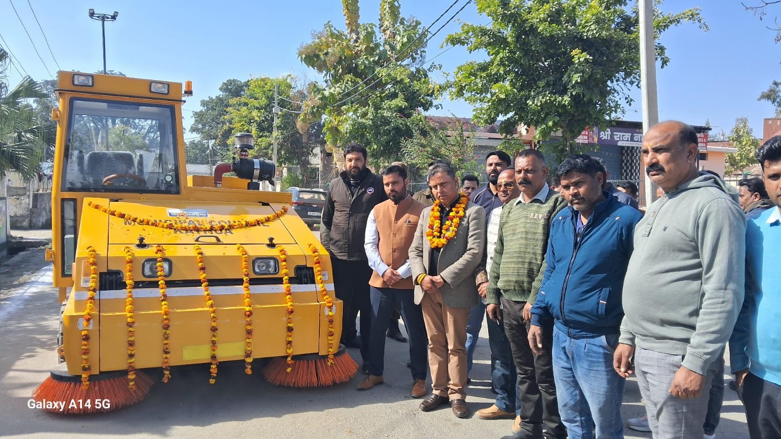 Kathua MLA dedicated modern road cleaning vehicle worth Rs. 65 lakhs