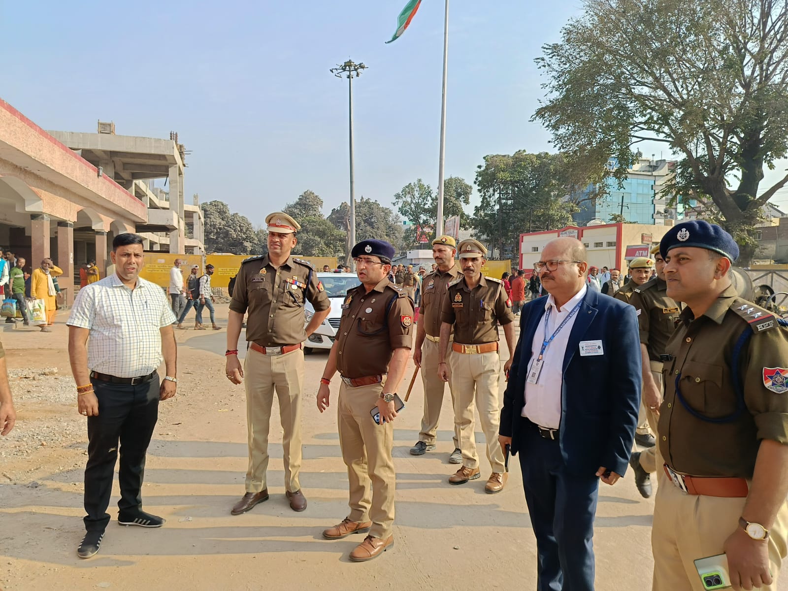 एसपी जीआरपी ने किया थाना देवरिया का वार्षिक निरीक्षण* एसपी जीआरपी ने किया थाना देवरिया का वार्षिक निरीक्षण*