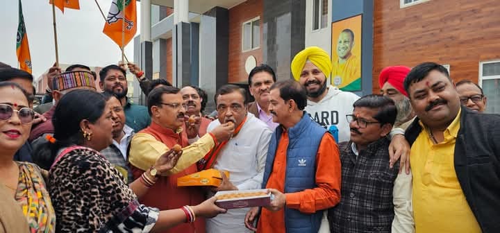 कार्यक्रम के दौरान भाजपाई