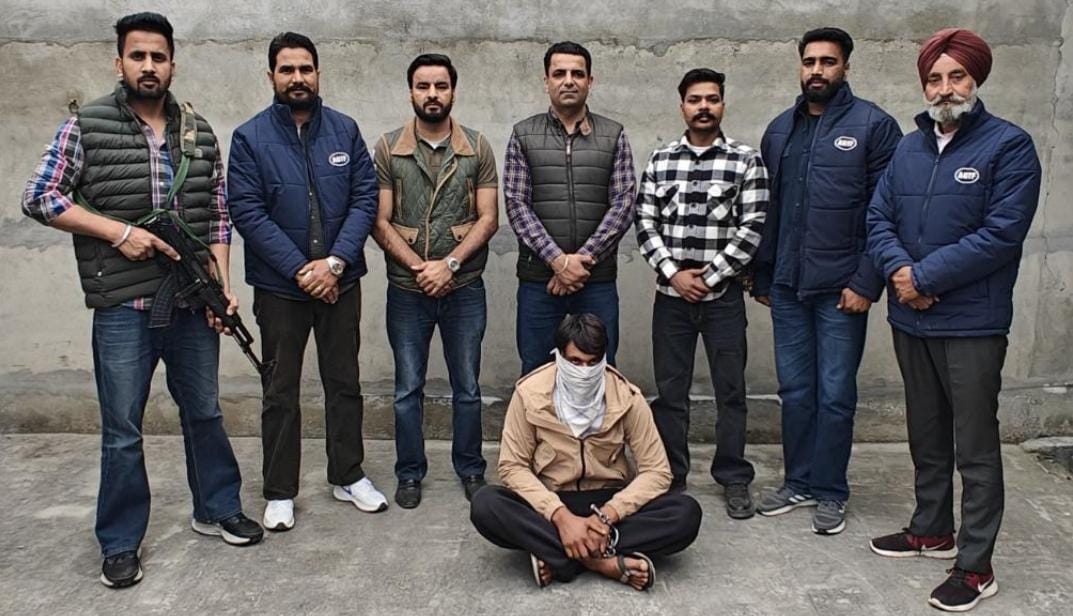पंजाब पुलिस द्वारा गिरफ्तार आतंकी लंडा का सहयोगी पंजाब पुलिस द्वारा गिरफ्तार आतंकी लंडा का सहयोगी