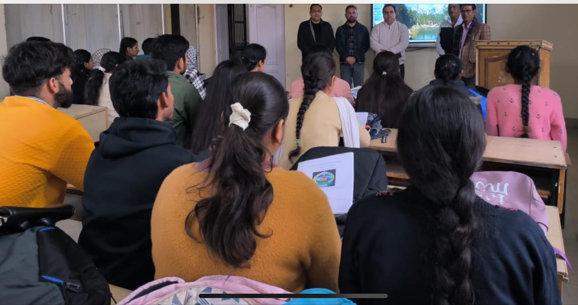 Lecture organized on water resources and mountain environment Lecture organized on water resources and mountain environment