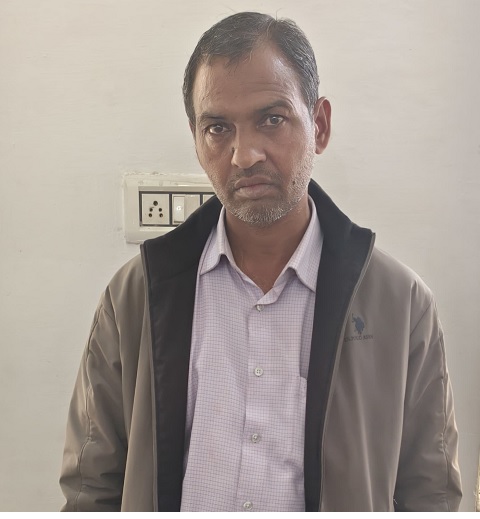 पुष्कर नगर परिषद का कनिष्ठ अभियंता 2 लाख की रिश्वत लेते गिरफ्तार पुष्कर नगर परिषद का कनिष्ठ अभियंता 2 लाख की रिश्वत लेते गिरफ्तार