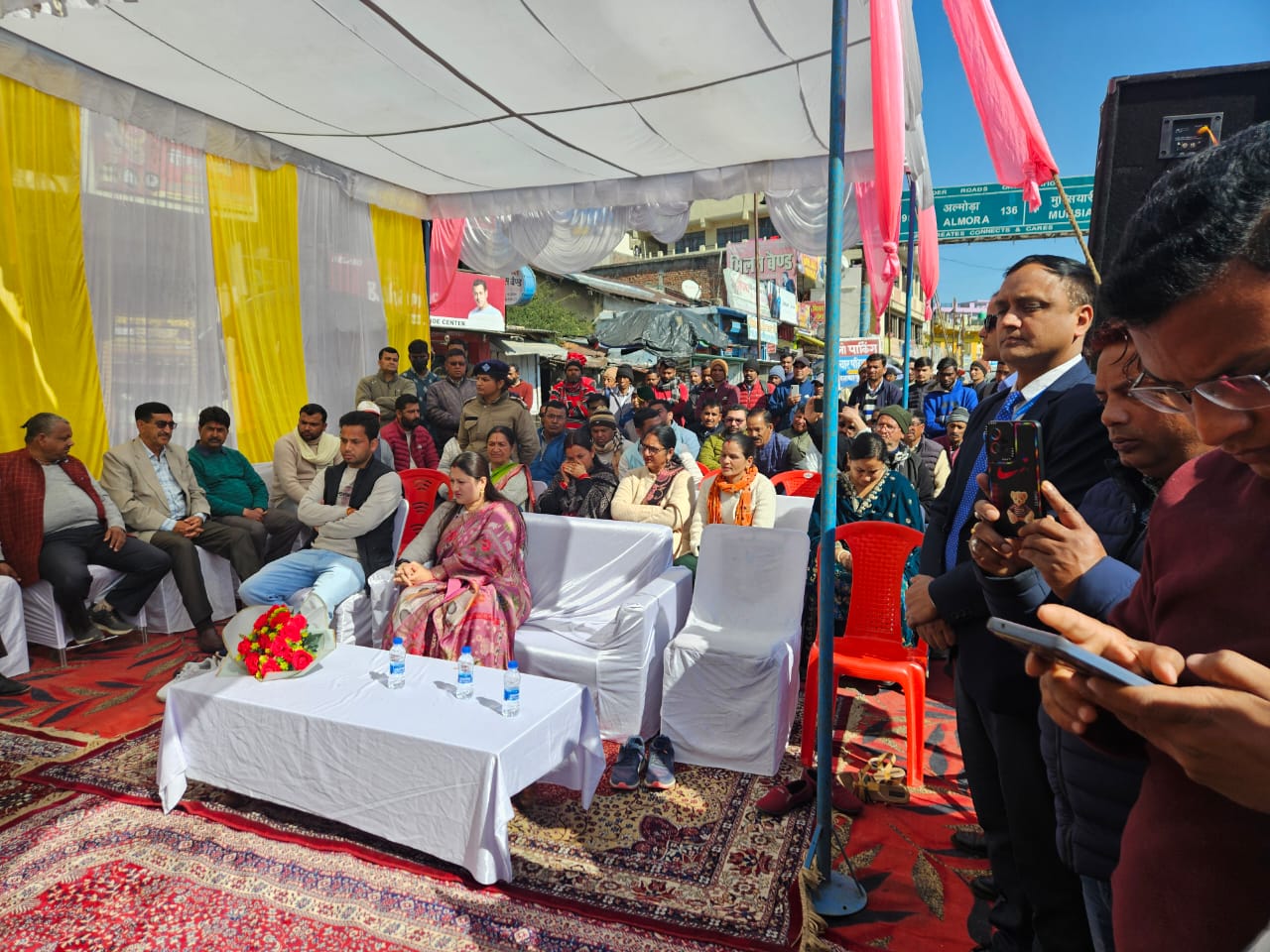 विद्युत लाइन भूमिगत करने का कार्य विद्युत लाइन भूमिगत करने का कार्य