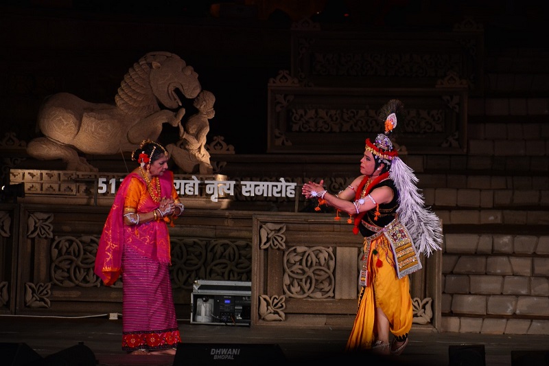 51वाँ खजुराहो नृत्य समारोह की दूसरी शाम 51वाँ खजुराहो नृत्य समारोह की दूसरी शाम