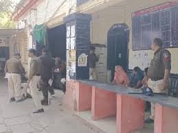 कटनी में दानापुर-पुणे एक्सप्रेस में वेंडर ने यात्रियों पर किया चाकू से हमला